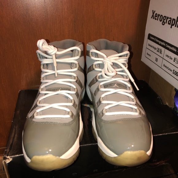 Air Jordan 11 Cool Grey - Picture 3 of 8
